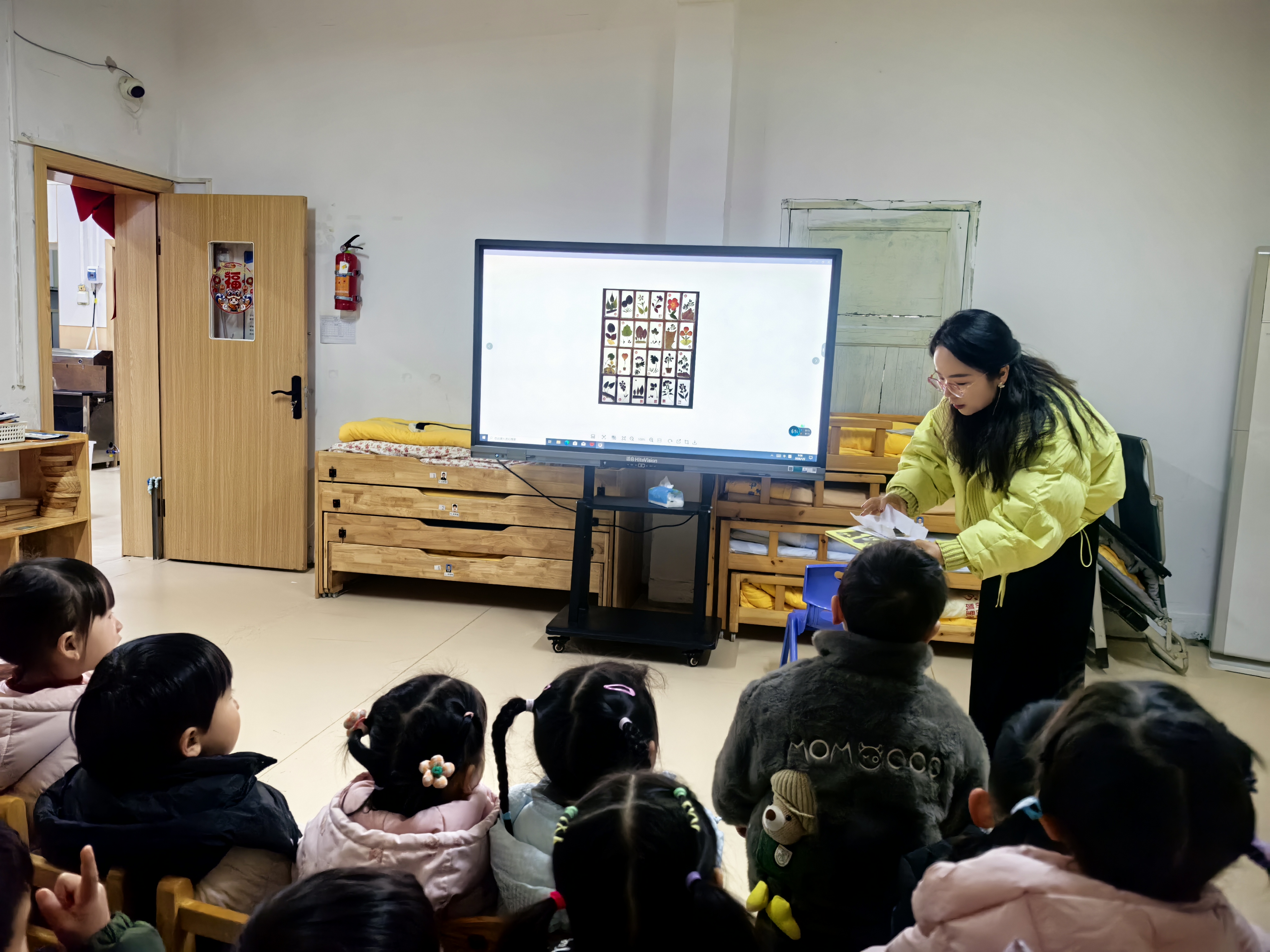 州农科院园艺所“植物书签”科普活动走进凯里市第三幼儿园